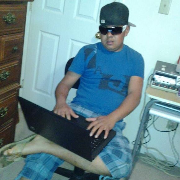 Meet your Posher, Javier - Picture 1 of 1